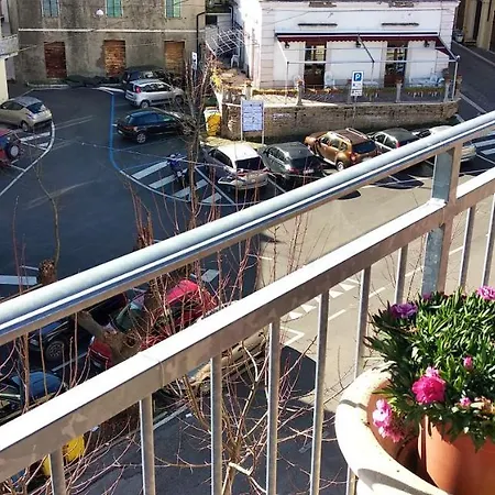 Spacious In With Sea View - 115 M² Διαμέρισμα