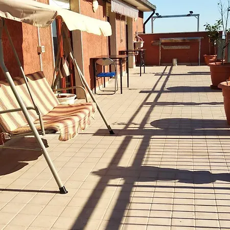 Spacious In With Sea View - 115 M² Διαμέρισμα *