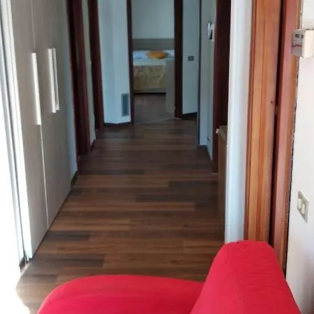 Διαμέρισμα Spacious In With Sea View - 115 M²